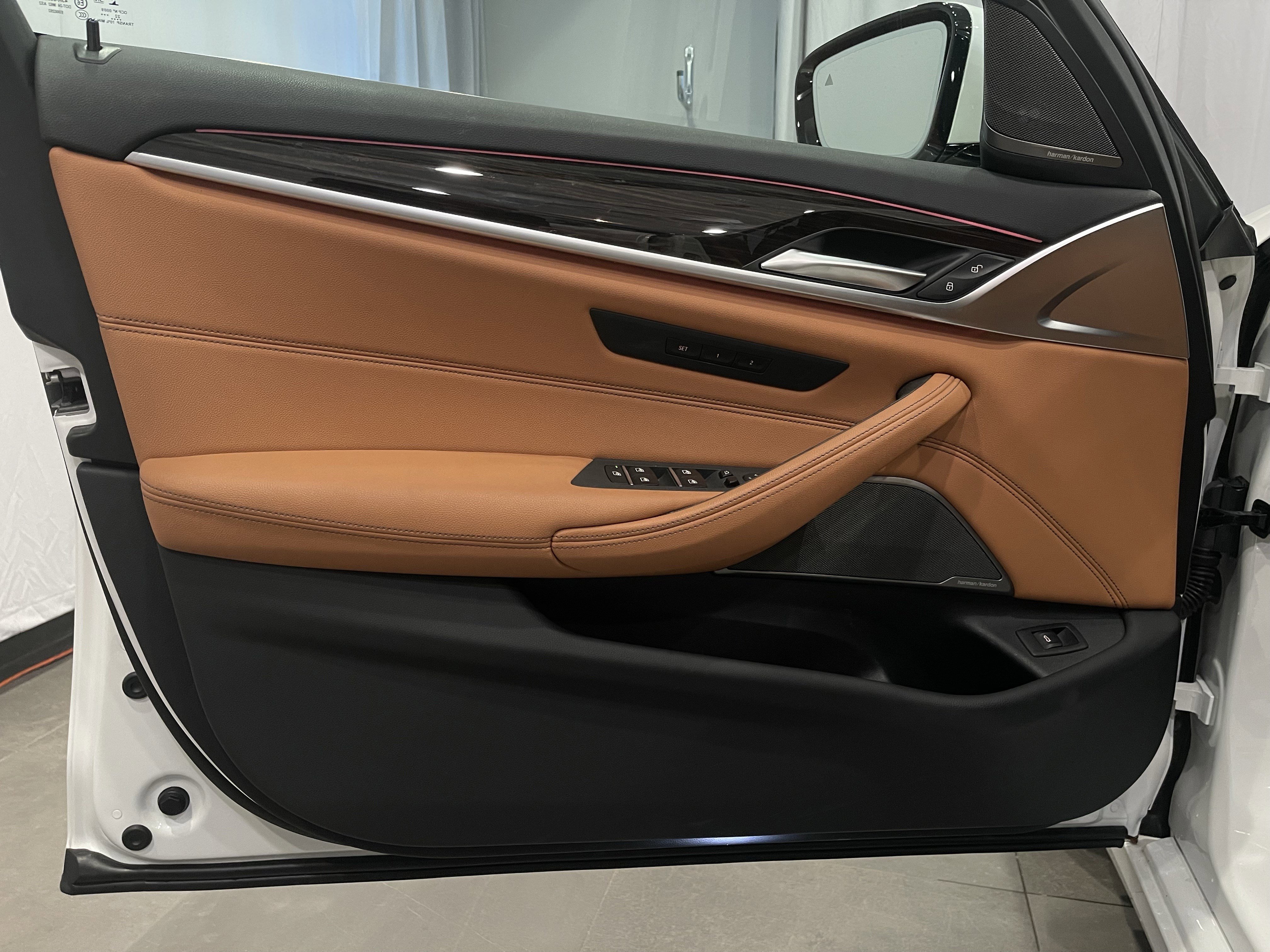 Certified 2023 BMW 540i xDrive w/ Premium Package image 12