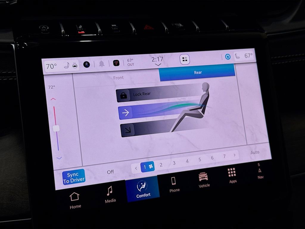 New 2025 Jeep Grand Cherokee L Limited w/ Black Appearance Package image 39