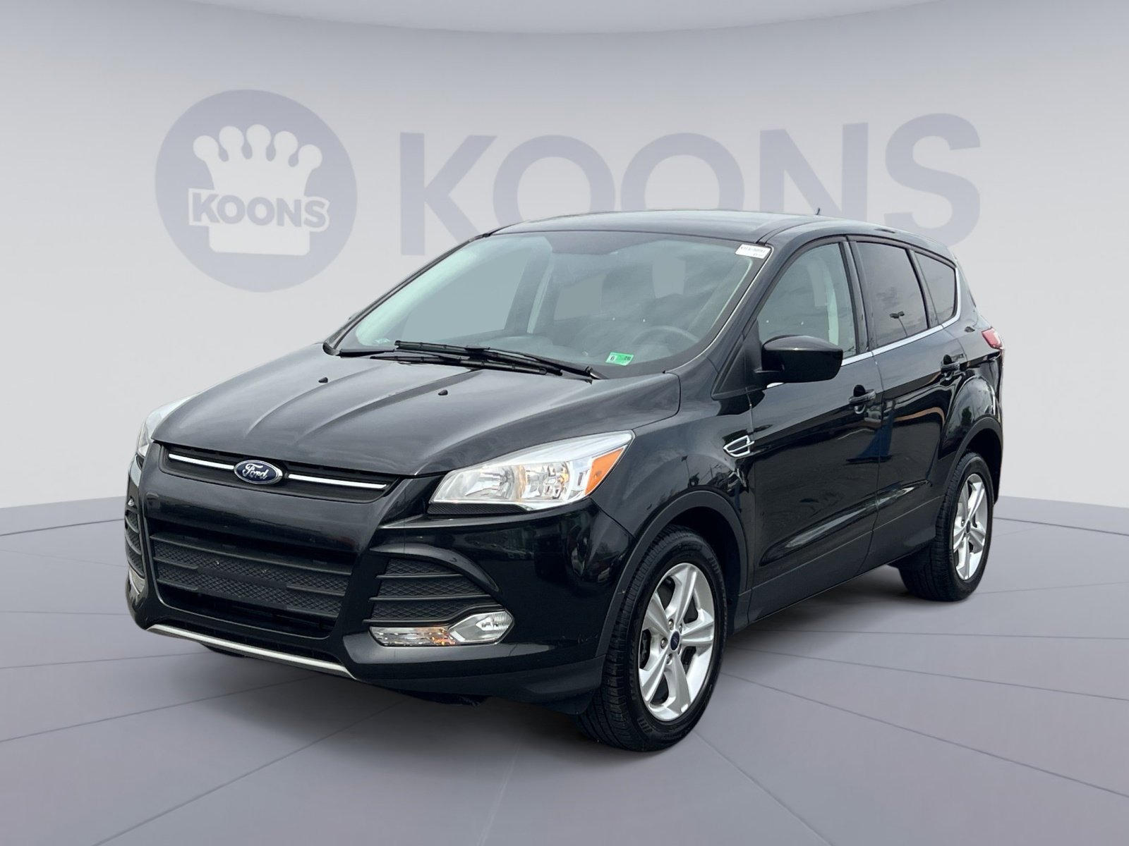 Used 2015 Ford Escape SE image 1