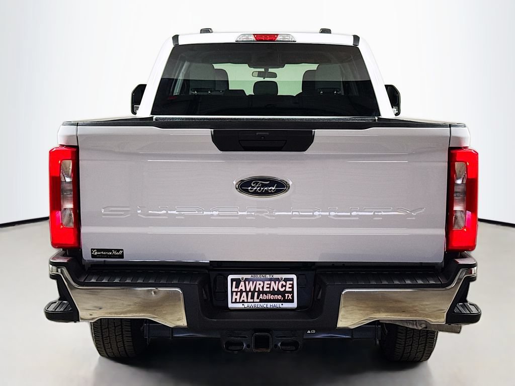 Used 2025 Ford F250 XLT AWD/4WD image 5