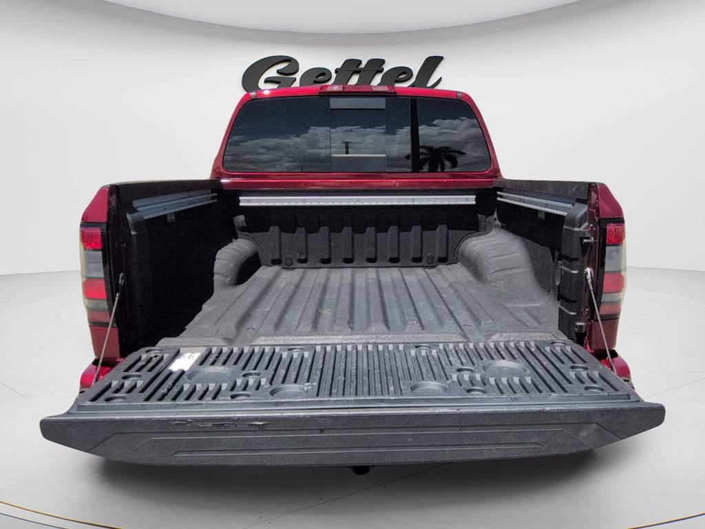 Certified 2024 Nissan Frontier SV w/ SV Convenience Package RWD image 9