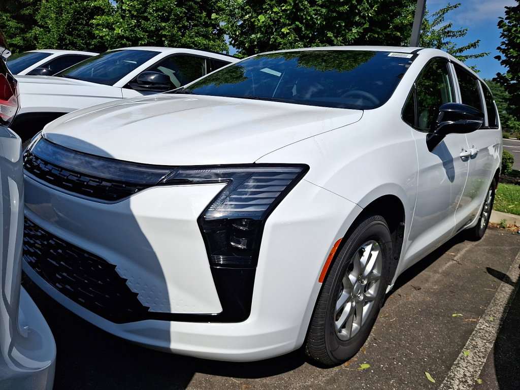 New 2027 Chrysler Pacifica Select FWD image 1