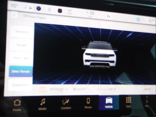 New 2026 Jeep Grand Wagoneer L Limited AWD/4WD image 43