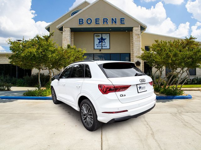 Used 2024 Audi Q3 2.0T Premium Plus image 3