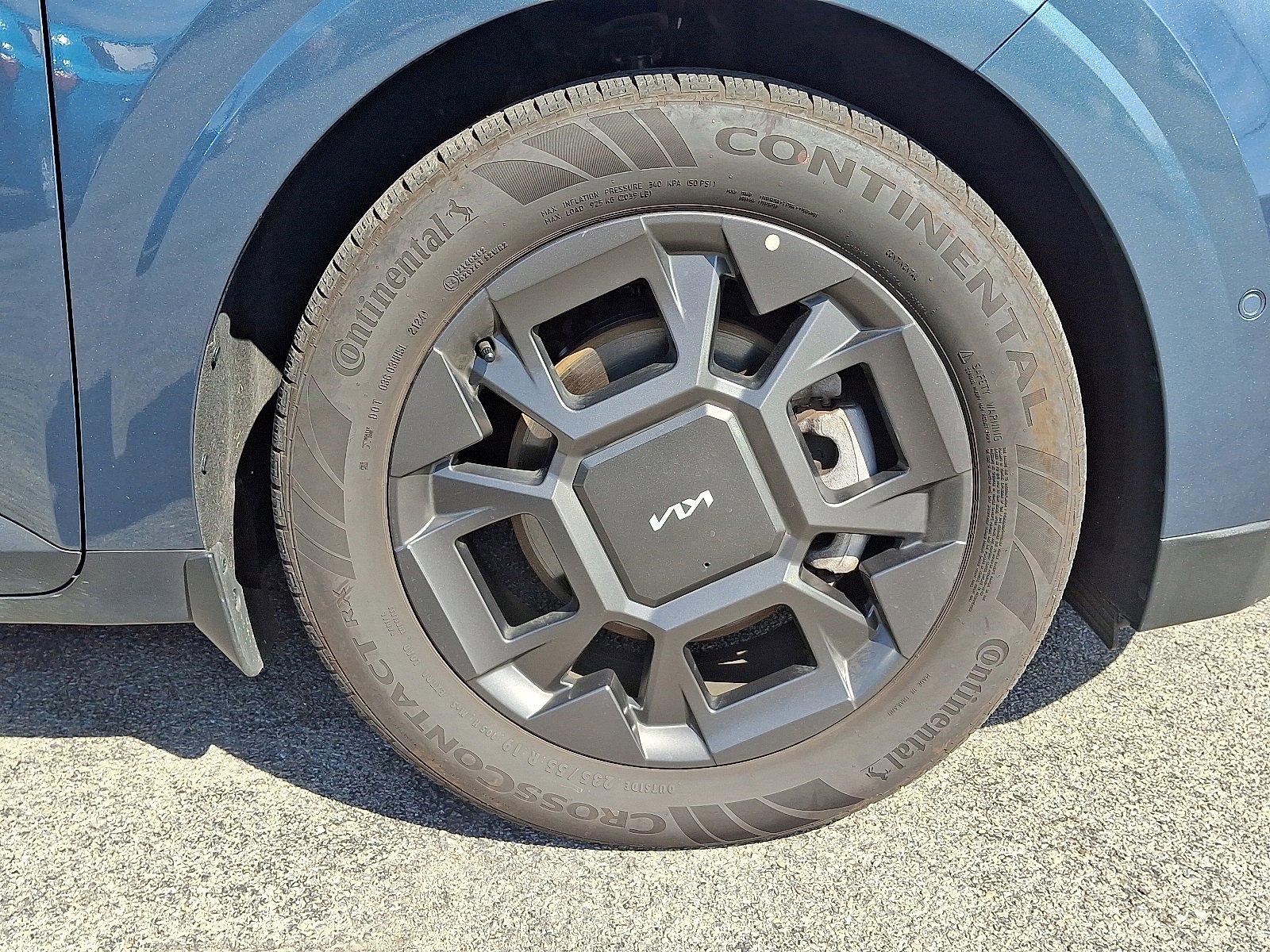 Used 2025 Kia Carnival SX image 9