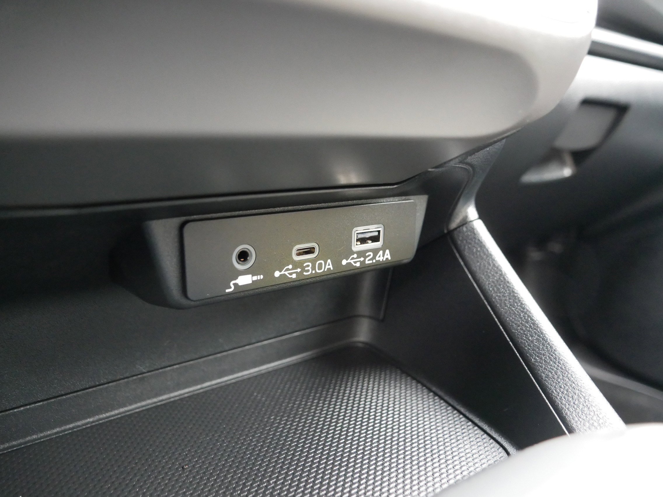 Certified 2025 Subaru Crosstrek 2.0i Premium image 33