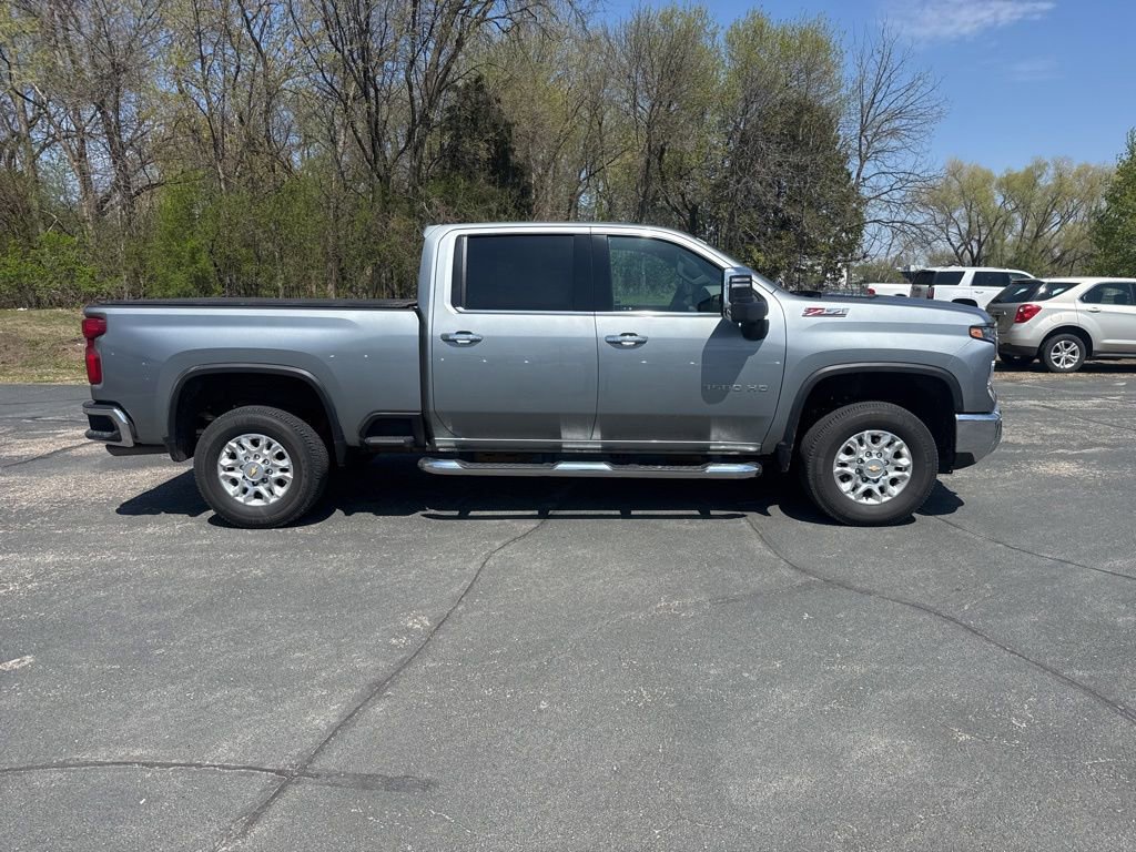 Used 2024 Chevrolet Silverado 3500 LTZ w/ LTZ Plus Package AWD/4WD image 8