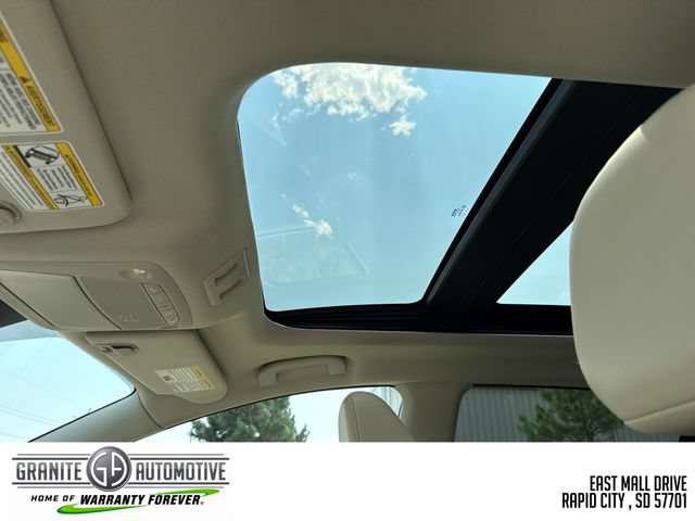 Used 2024 Nissan Murano Platinum w/ Cargo Package AWD/4WD image 22
