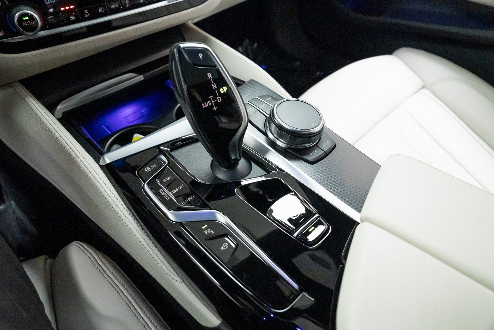 Used 2023 BMW M550i xDrive w/ Parking Assistance Package image 15