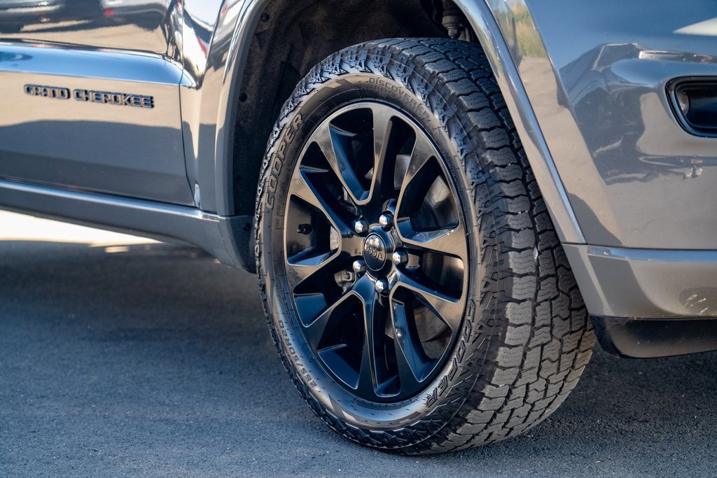 Used 2021 Jeep Grand Cherokee Laredo X image 8