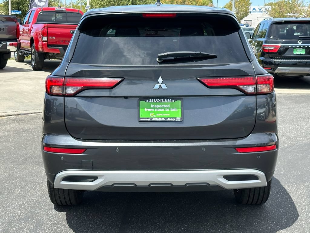 Used 2024 Mitsubishi Outlander SE AWD/4WD image 8