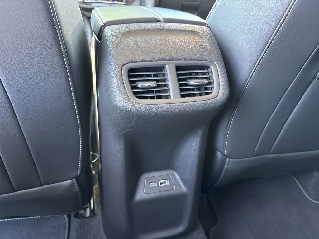 Used 2021 Buick Envision Essence image 23