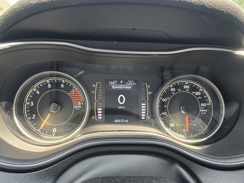 Used 2019 Jeep Cherokee Latitude Plus w/ Comfort/Convenience Group FWD image 24