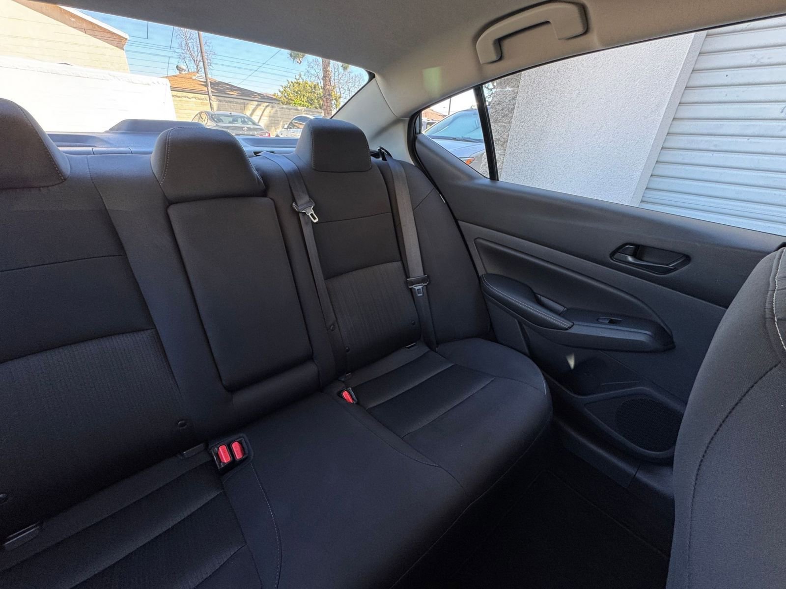 Used 2025 Nissan Altima 2.5 SV FWD image 38