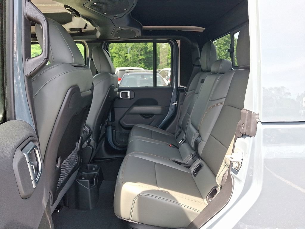 New 2026 Jeep Gladiator Mojave AWD/4WD image 7