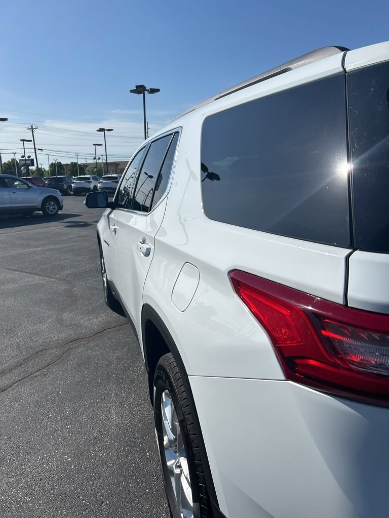 Used 2019 Chevrolet Traverse LT AWD/4WD image 9