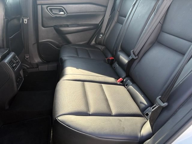 Used 2021 Nissan Rogue SV AWD/4WD image 13