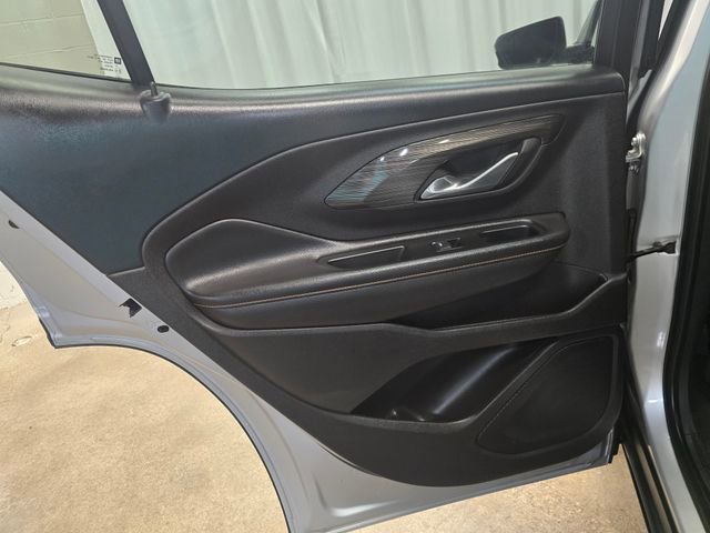 Used 2018 GMC Terrain SLT w/ Preferred Package image 17