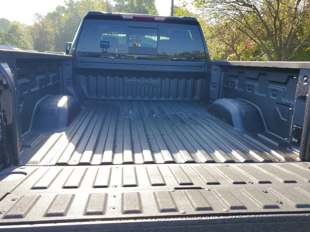 New 2026 GMC Sierra 2500 SLE w/ SLE Value Package; image 7