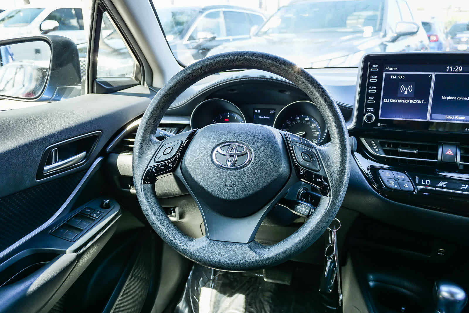 Used 2020 Toyota C-HR LE image 14