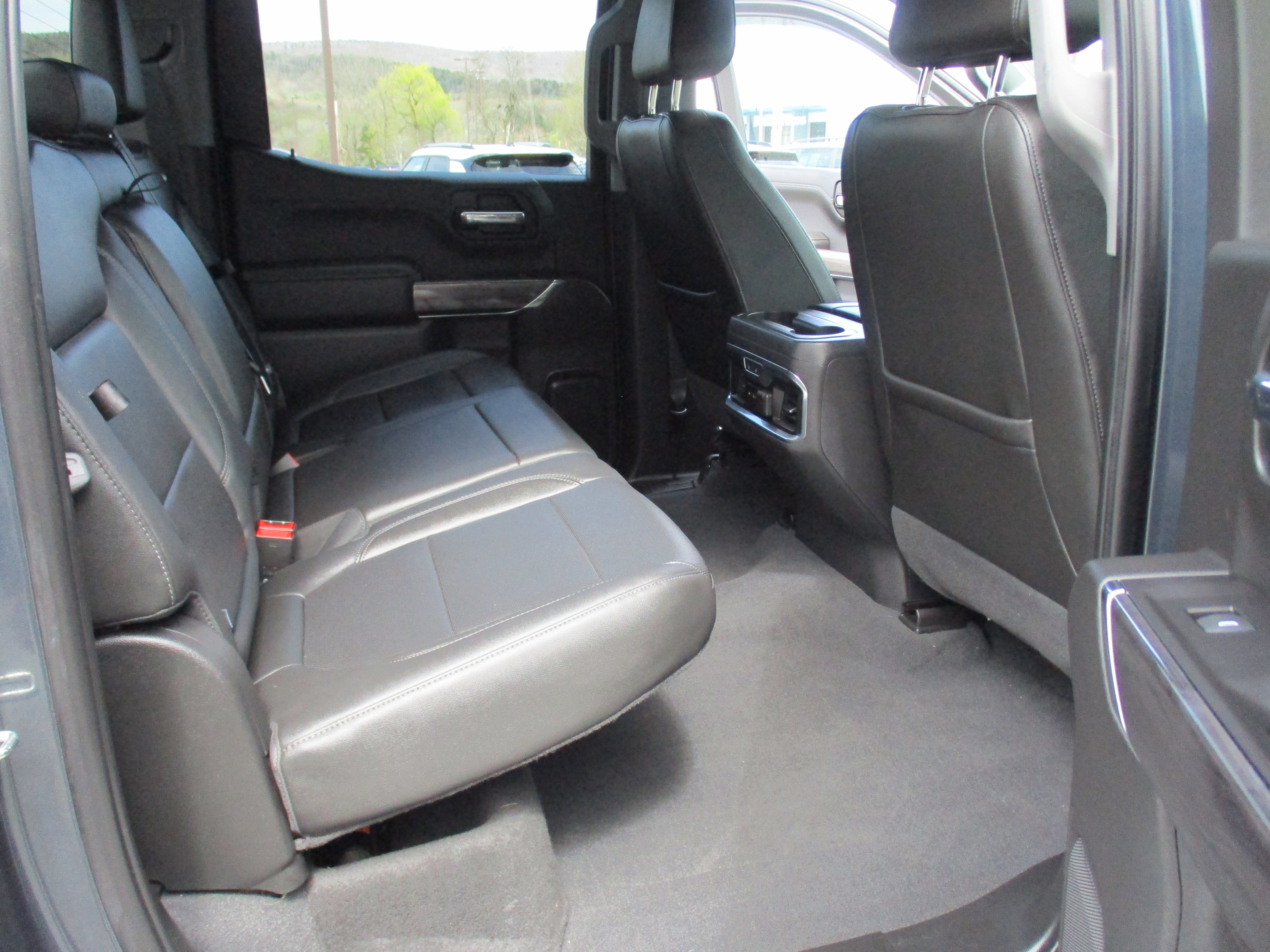 Used 2019 Chevrolet Silverado 1500 LTZ image 14