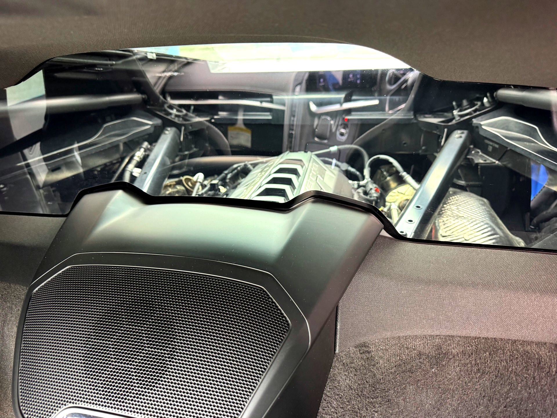 Used 2025 Chevrolet Corvette Stingray Coupe w/ 1LT image 23