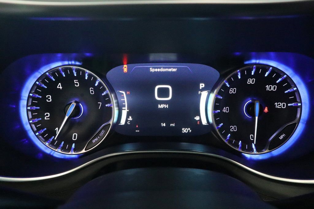 New 2026 Chrysler Pacifica Pinnacle FWD image 4