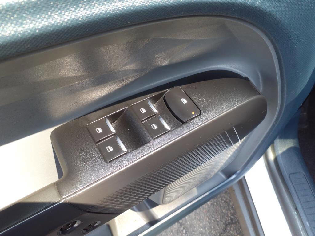 Used 2022 Ford Maverick XL w/ Equipment Group 100A Standard image 26