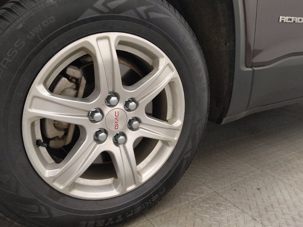 Used 2018 GMC Acadia SLE w/ LPO, Floor Liner Package AWD/4WD image 31