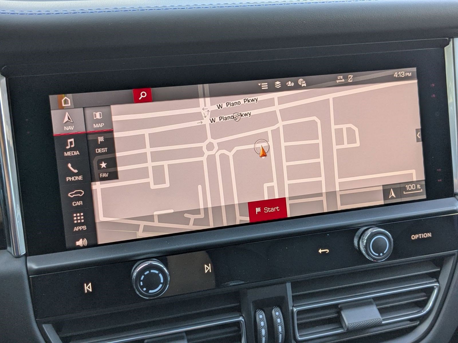 New 2026 Porsche Macan Turbo image 18