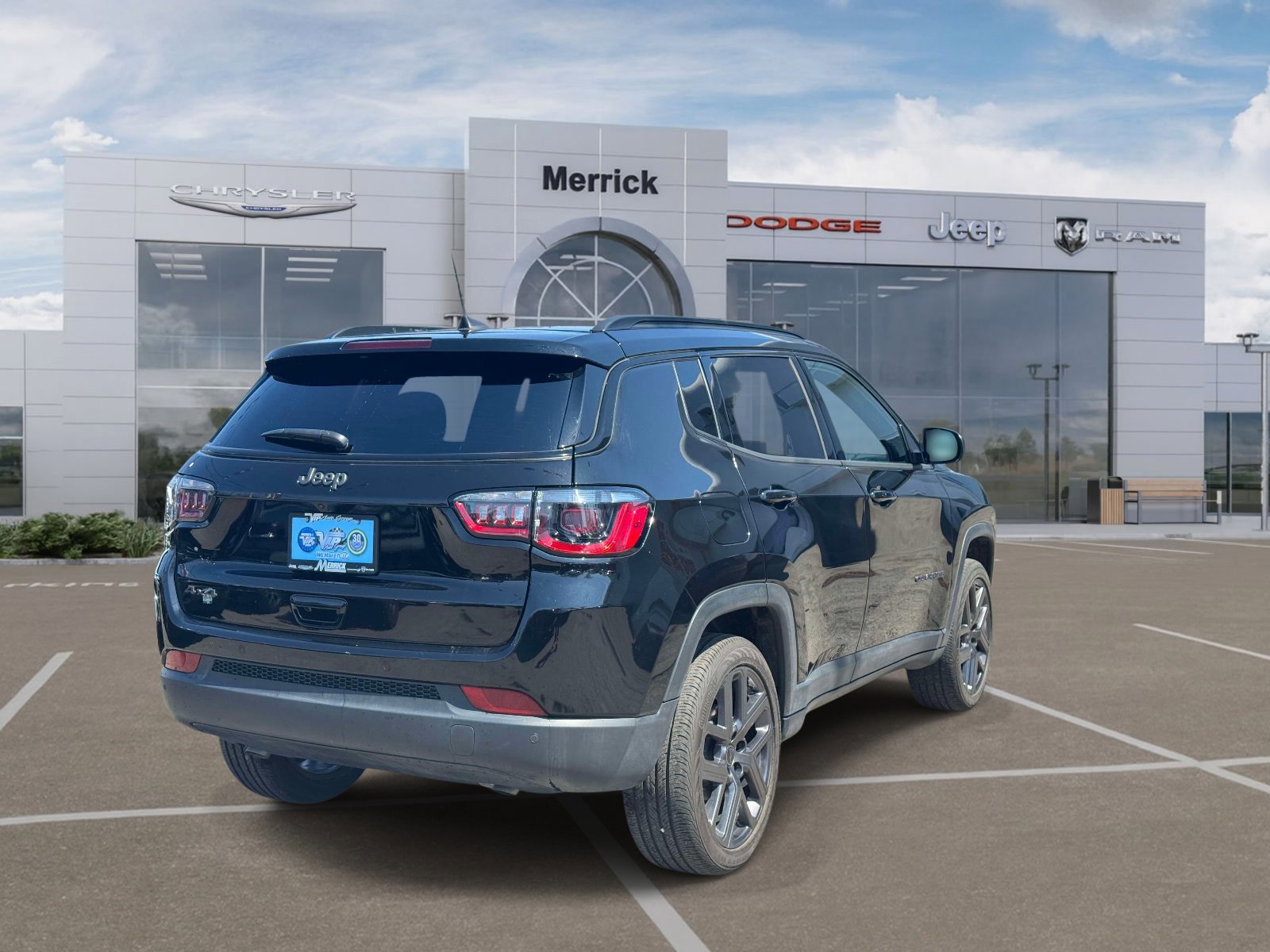 Used 2025 Jeep Compass Limited w/ Sun & Sound Group AWD/4WD image 6