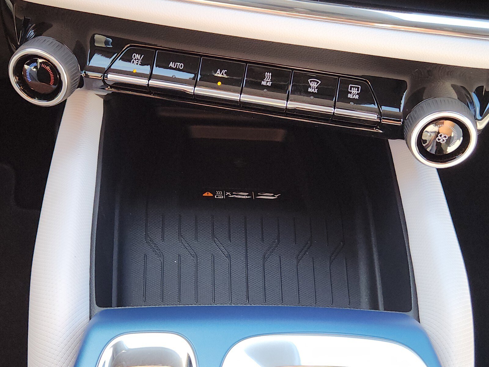 New 2026 Chevrolet Equinox EV LT image 15