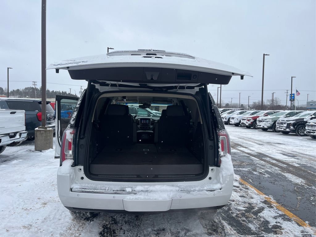 Used 2018 GMC Yukon Denali image 11