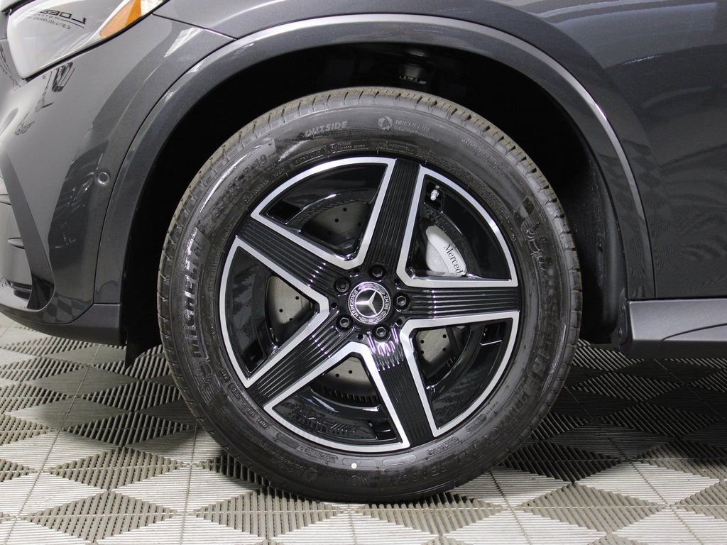Certified 2026 Mercedes-Benz GLC 300 4MATIC image 32