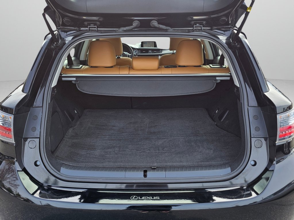 Used 2012 Lexus CT 200h Premium w/ Premium Audio Pkg image 17