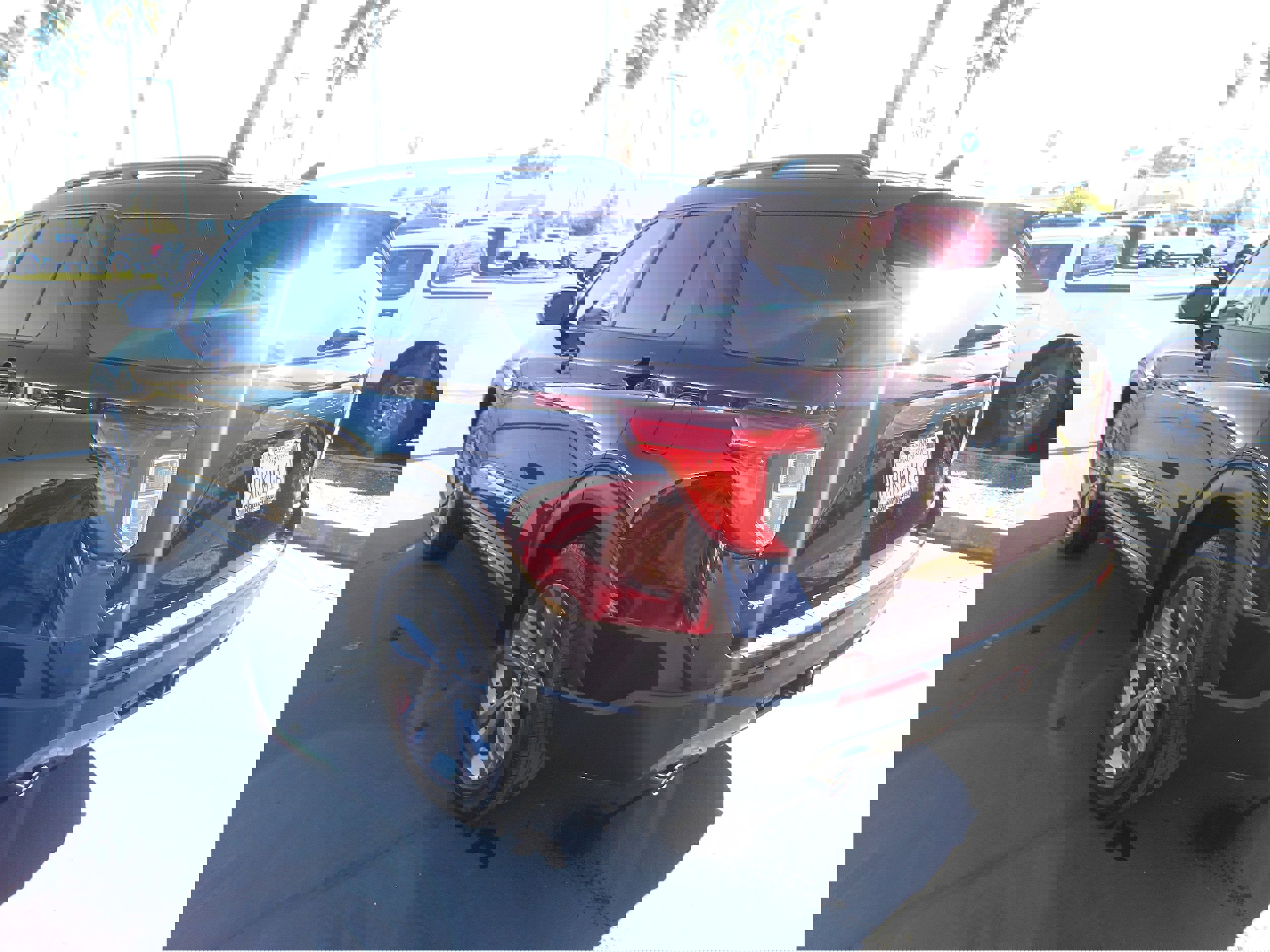 Used 2023 Ford Explorer XLT w/ Equipment Group 202A image 3