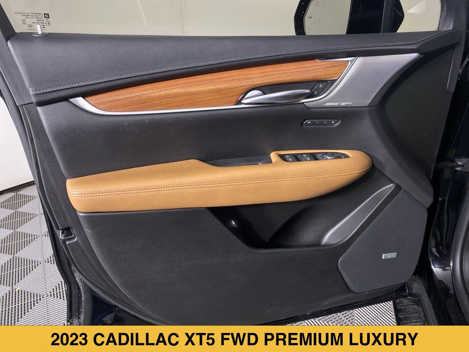 Certified 2023 Cadillac XT5 Premium Luxury FWD image 12