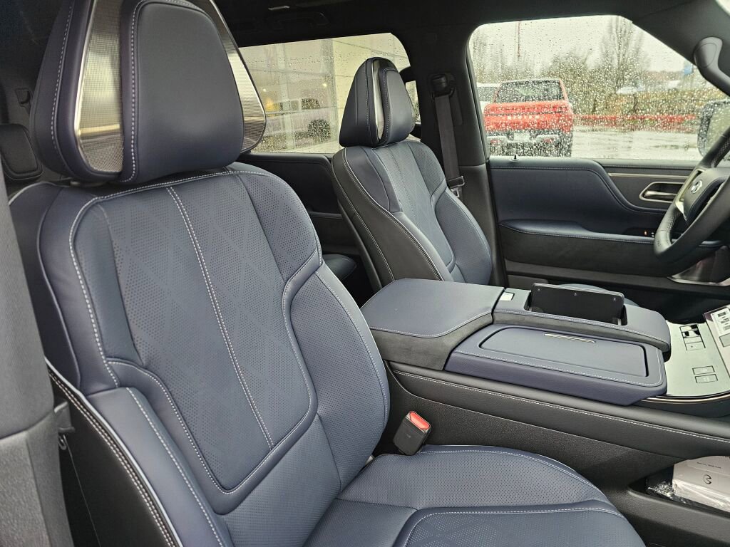 New 2026 INFINITI QX80 4WD image 12