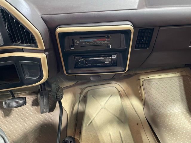 Used 1989 Ford Bronco Custom image 26