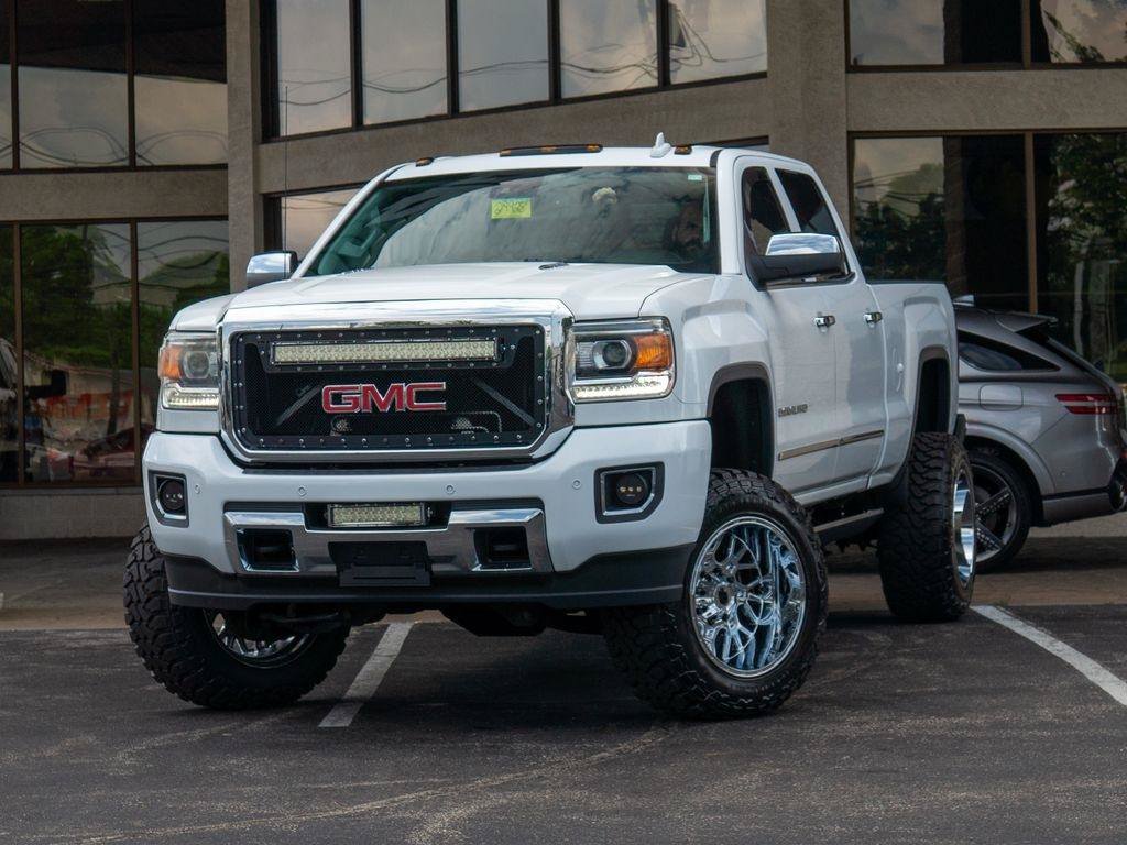 Used 2015 GMC Sierra 2500 Denali w/ Duramax Plus Package AWD/4WD image 6