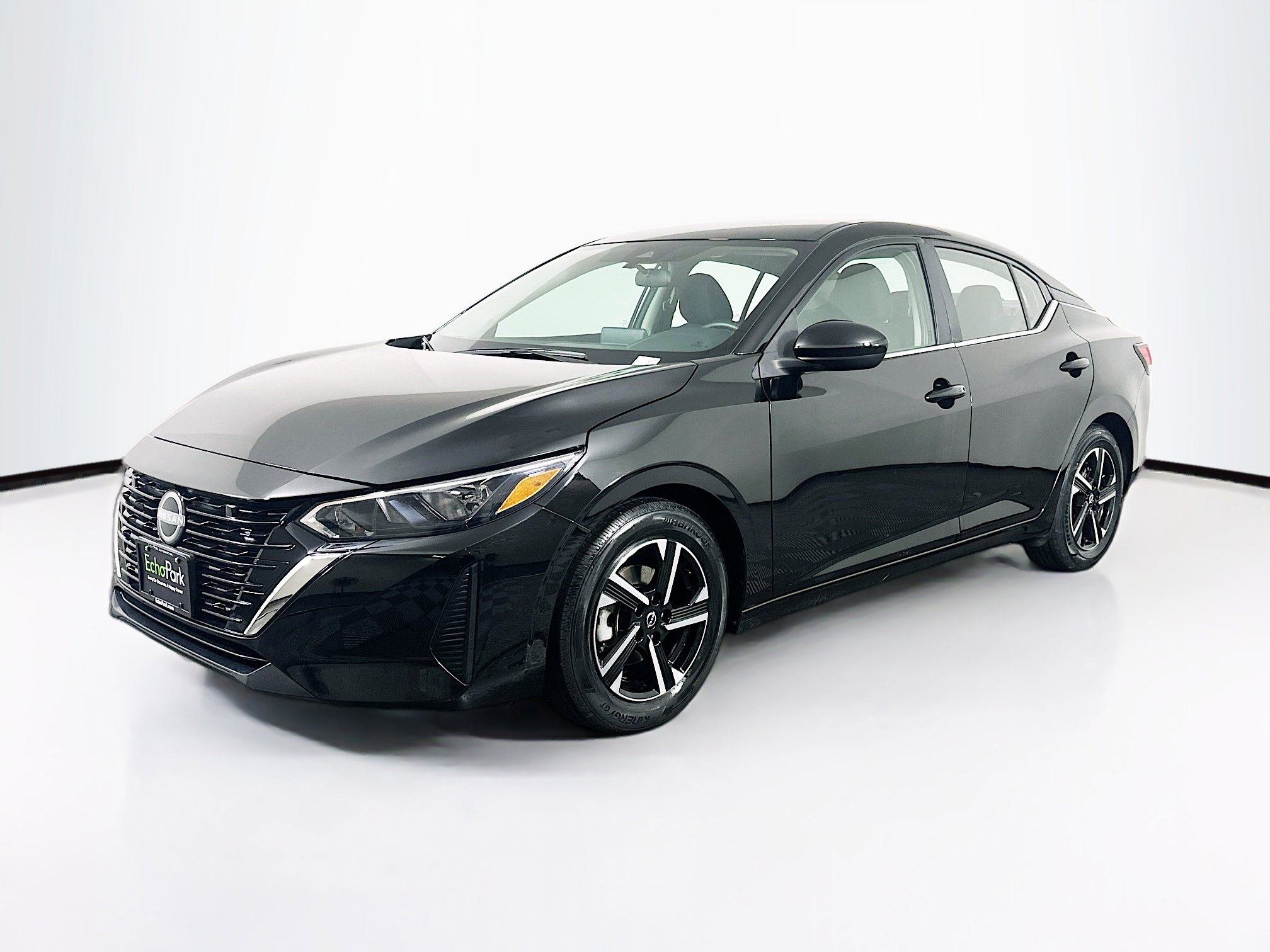 Used 2024 Nissan Sentra SV image 3
