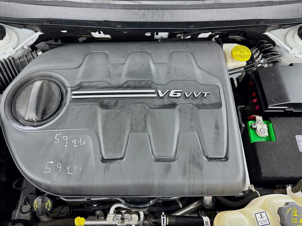 Used 2020 Jeep Cherokee Limited image 39