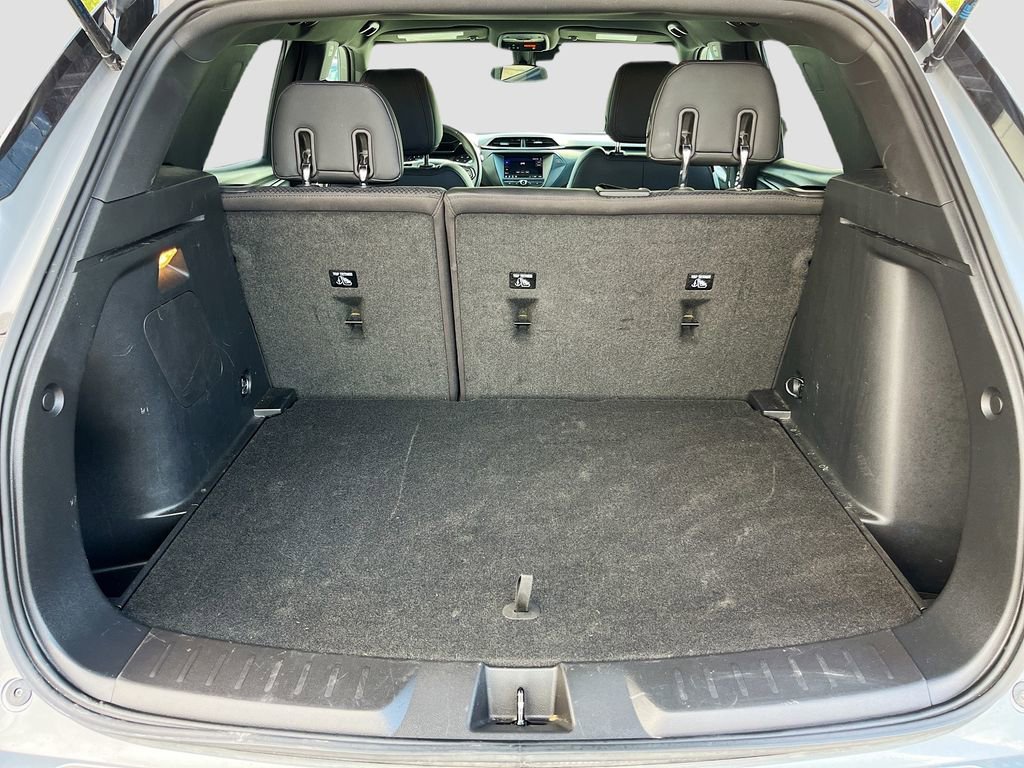 Used 2023 Chevrolet TrailBlazer RS FWD image 24