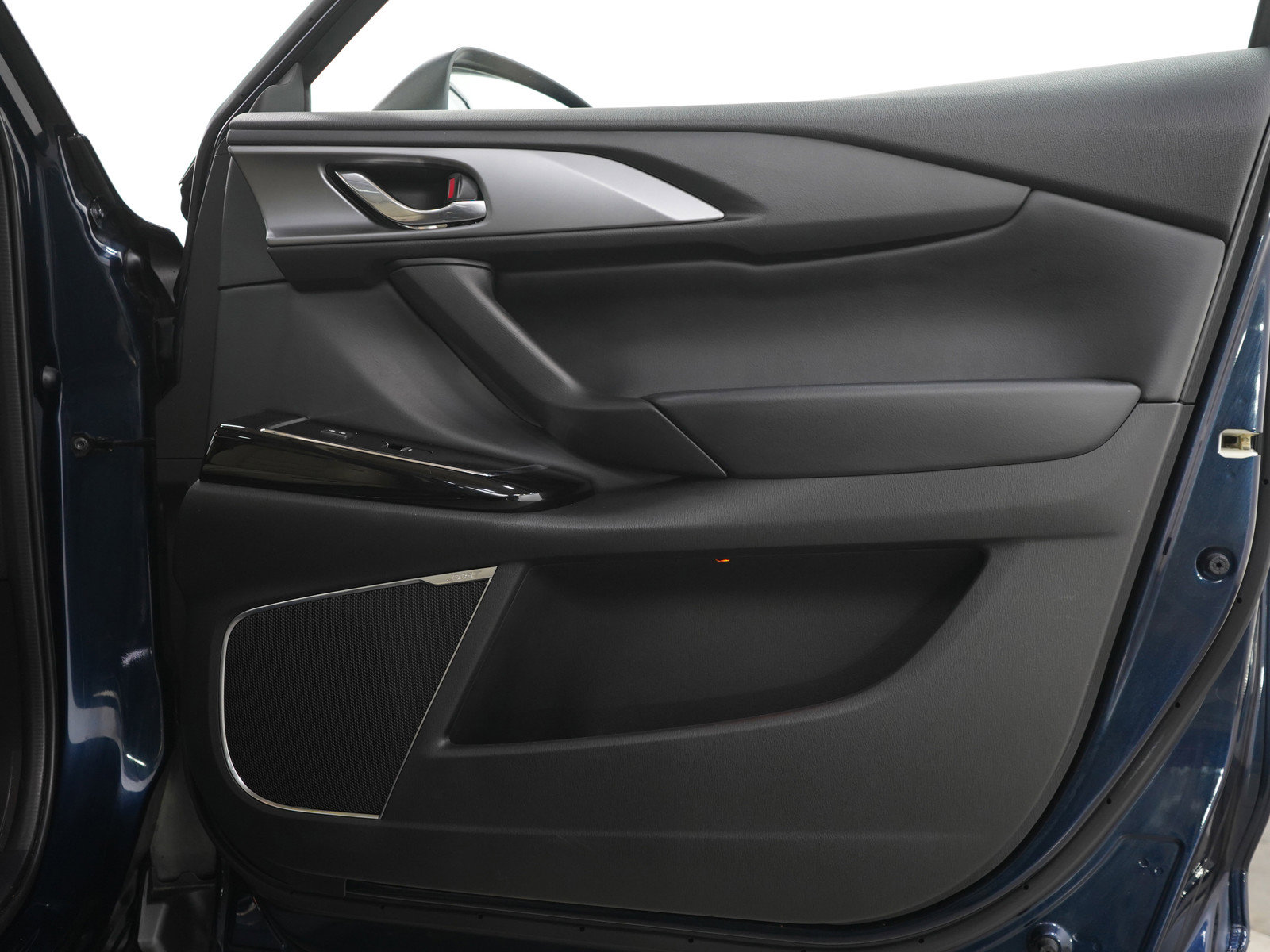 Used 2022 MAZDA CX-9 Touring w/ Touring Premium Package image 9