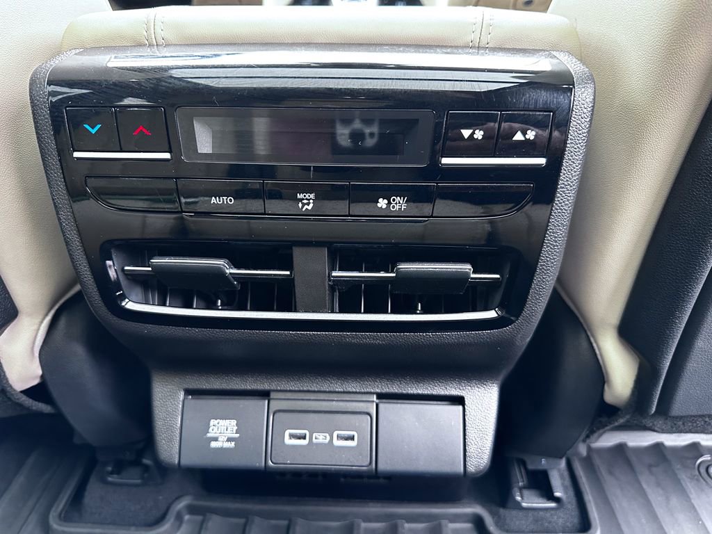 Used 2024 Acura MDX SH-AWD w/ Technology Package image 37