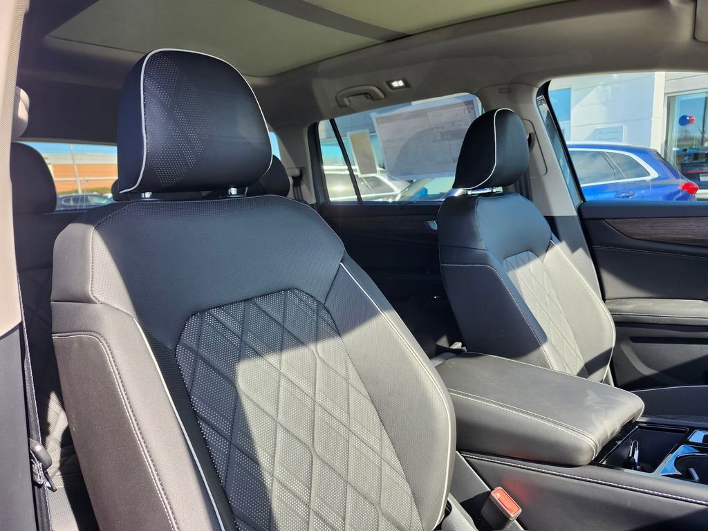 New 2026 Volkswagen Atlas SEL Premium R-Line image 15