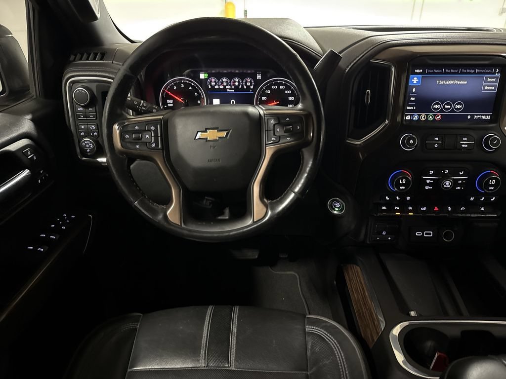 Used 2019 Chevrolet Silverado 1500 High Country w/ Technology Package AWD/4WD image 11