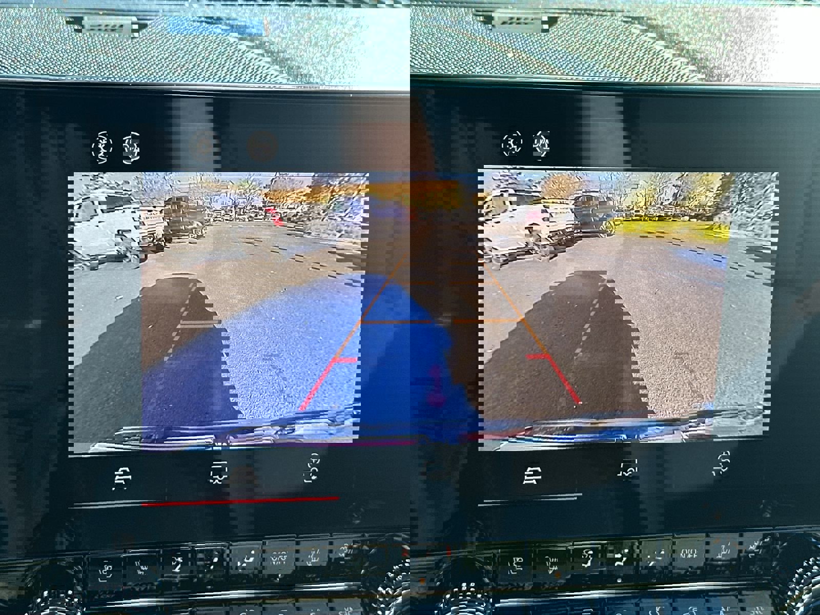 Used 2023 GMC Canyon AT4 w/ LPO, Sports Bar Package image 27