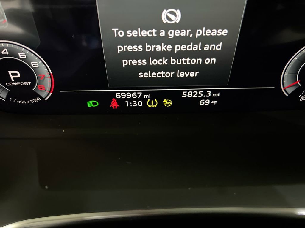 Used 2022 Audi Q3 2.0T Premium Plus image 12