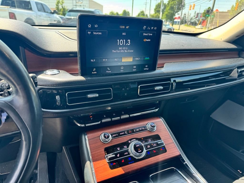 Used 2021 Lincoln Aviator Reserve w/ Equipment Group 210A AWD/4WD image 11